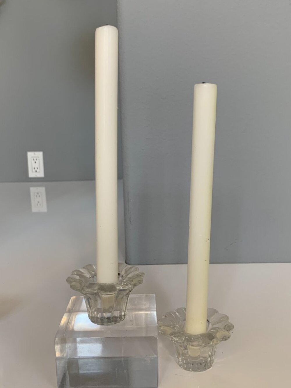 Vintage Style Clear Glass Daisy Flower Taper Candle Holders – Set of 2